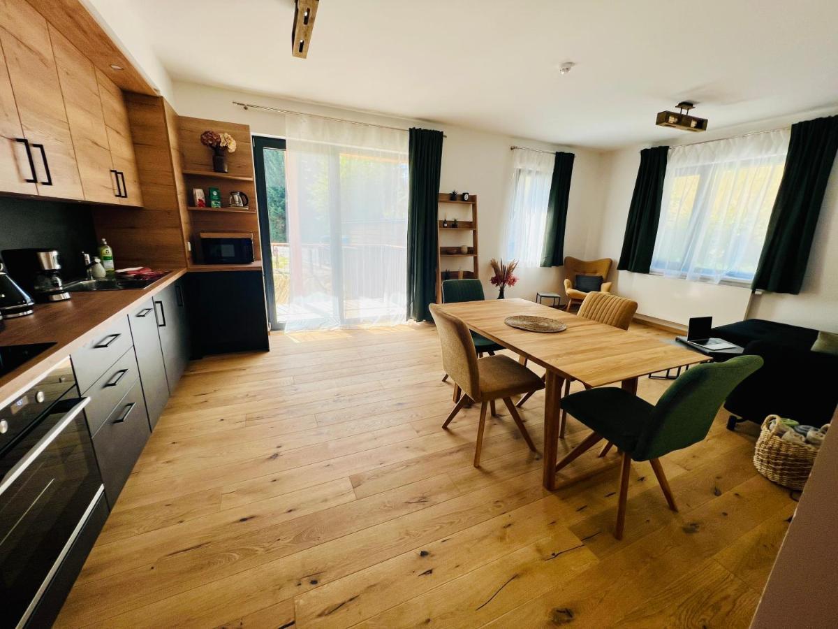 Family 2 Bedroom Ski&Bike Apartment With Terrase Janske Lazne Bagian luar foto